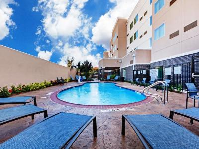 Courtyard Houston I-10 West/Park Row Hotel Exterior photo